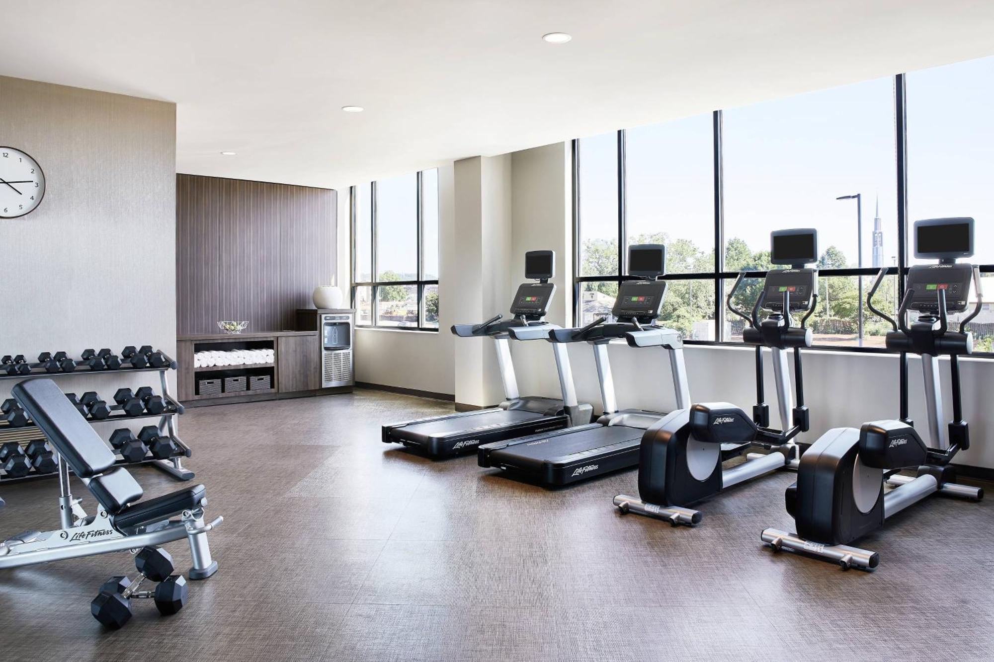Ac Hotel By Marriott Huntsville Downtown Bagian luar foto
