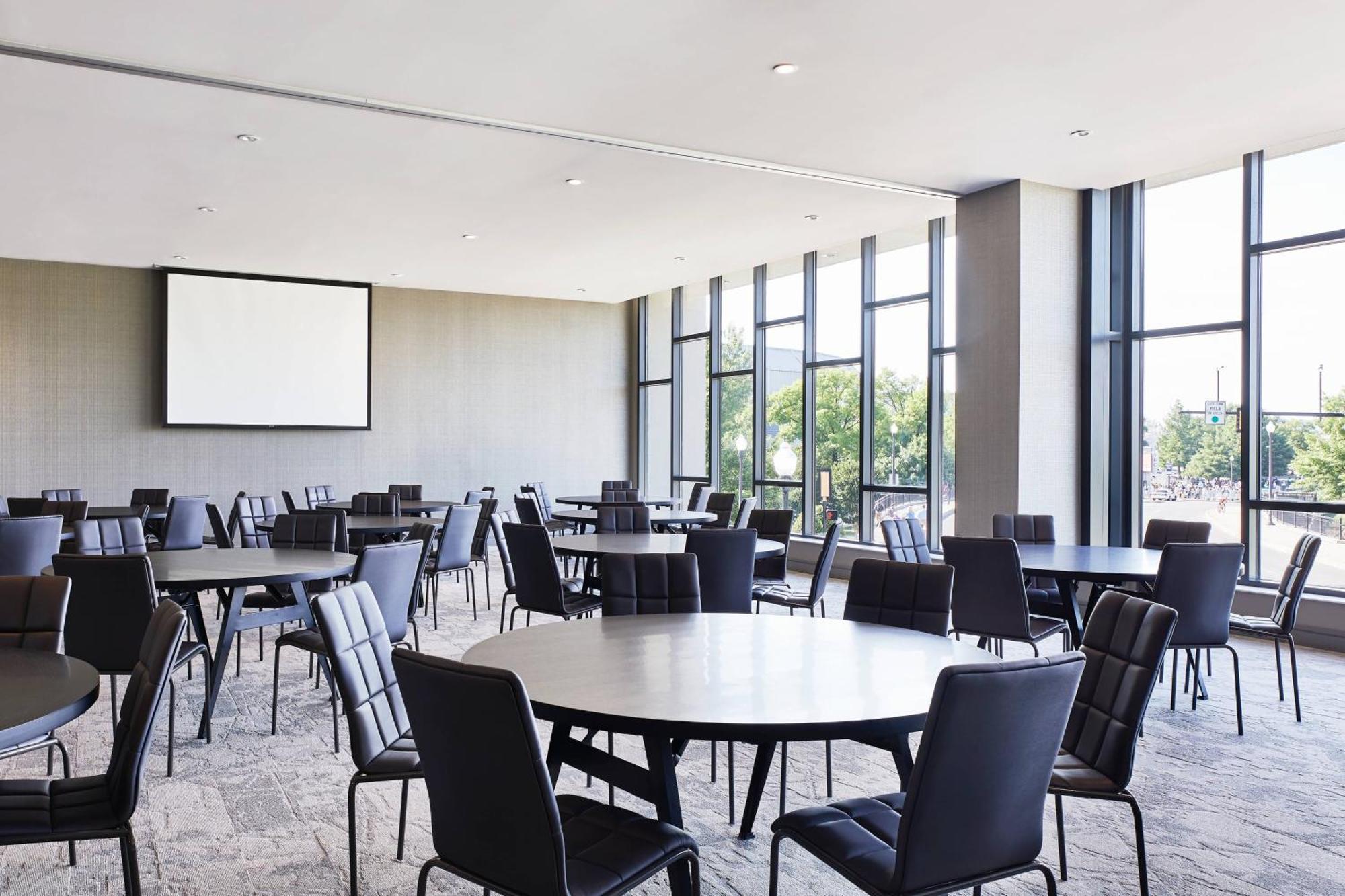 Ac Hotel By Marriott Huntsville Downtown Bagian luar foto